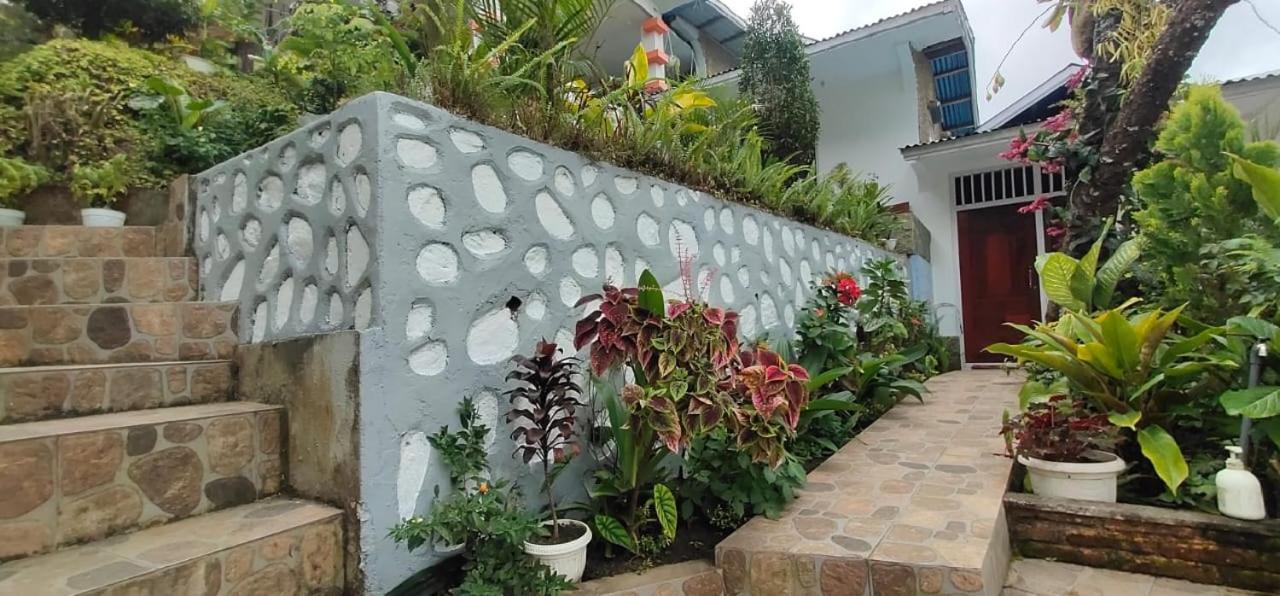 Bintang Bungalow Tour & Travel Kelimutu Exterior foto
