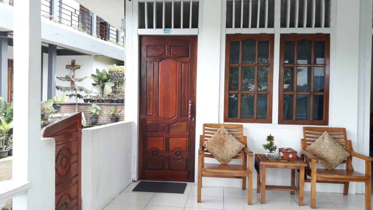Bintang Bungalow Tour & Travel Kelimutu Exterior foto
