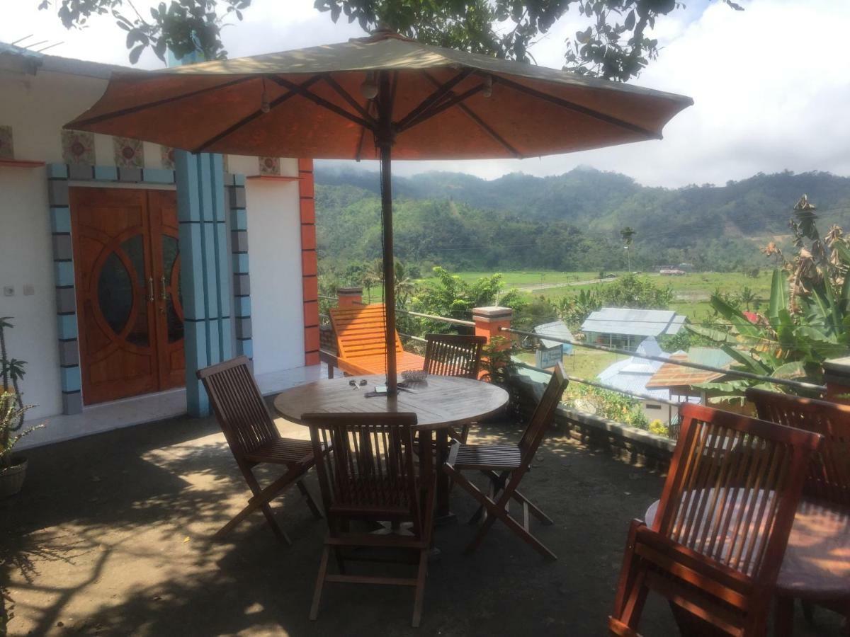 Bintang Bungalow Tour & Travel Kelimutu Exterior foto